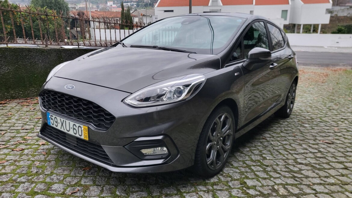 FORD FIESTA ST LINE